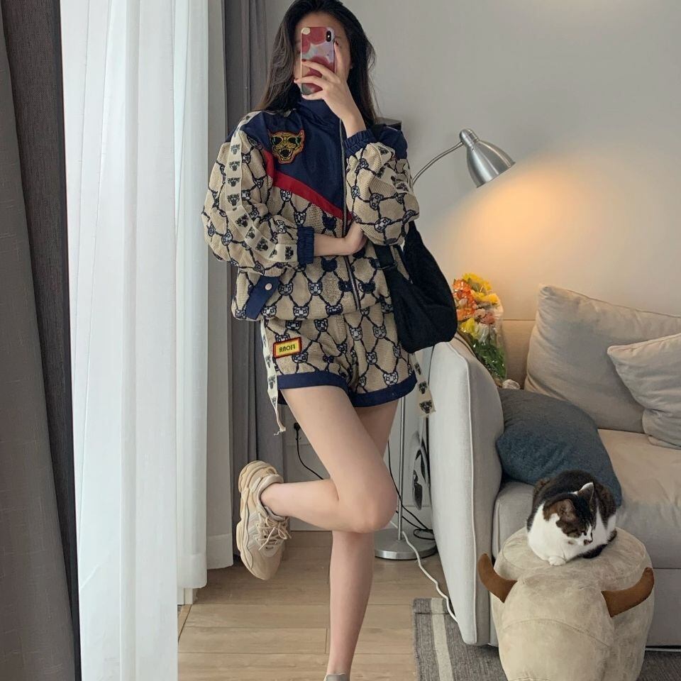 話題沸騰中 スタイルアップ 目を奪われる 切り替え ジャケット＋ショートパンツ セットアップE-9192