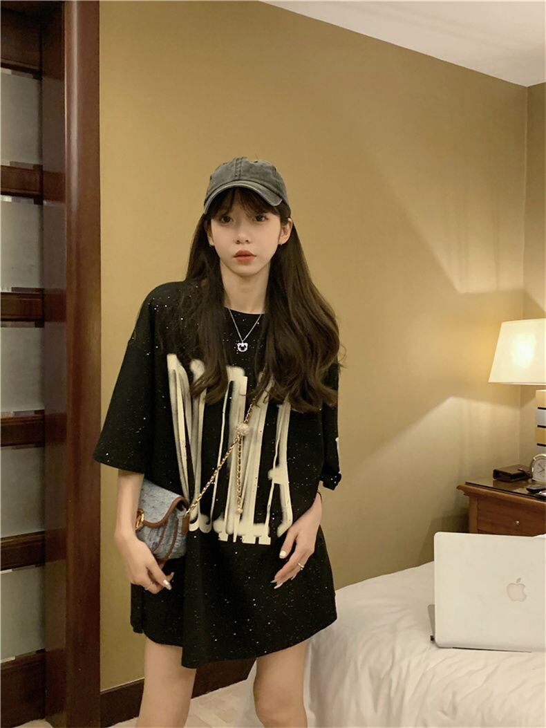 売り切れ必至 アバンギャルド 気質アップ おしゃれ度高め ルーズ 半袖 Tシャツ E-9289