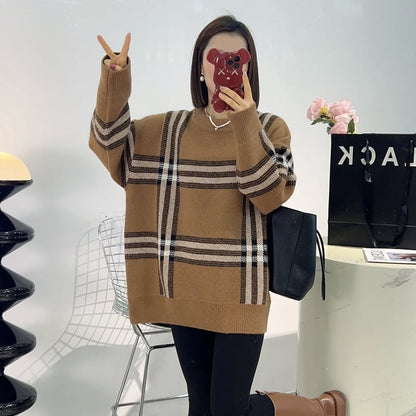 新作 着?せ厚手ゆったりニットセーター カーキ色トップスiEf-4597