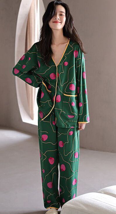 スタイルアップ 肌触り抜群 デザイン性抜群 パジャマ ルームウェア E-9485