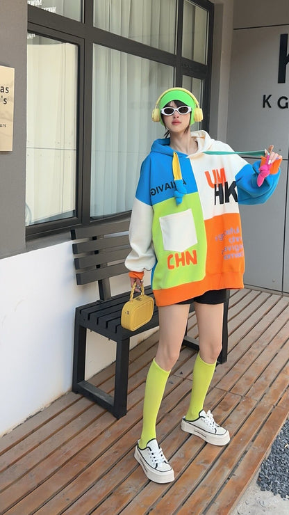 話題沸騰中 切り替え 目を奪われる カラーマッチング カジュアルプリント 3色 パーカー E-10522