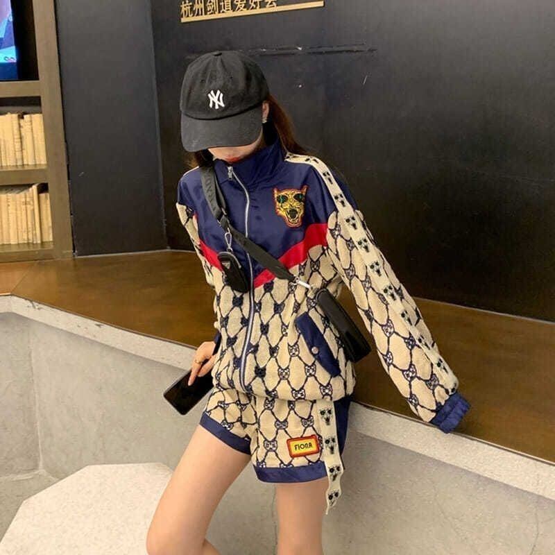 話題沸騰中 スタイルアップ 目を奪われる 切り替え ジャケット＋ショートパンツ セットアップE-9192