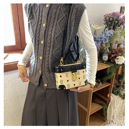 都市ファッショ デザイン オシャレ 高見えデザイン 4色選択可 ショルダーバッグ メッセンジャーバッグE-9899