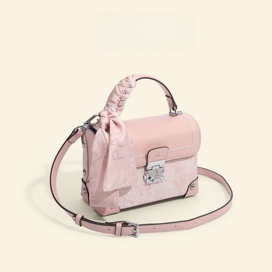 存在感のある ショルダーバッグ 2色選択可 メッセンジャーバッグE-10074