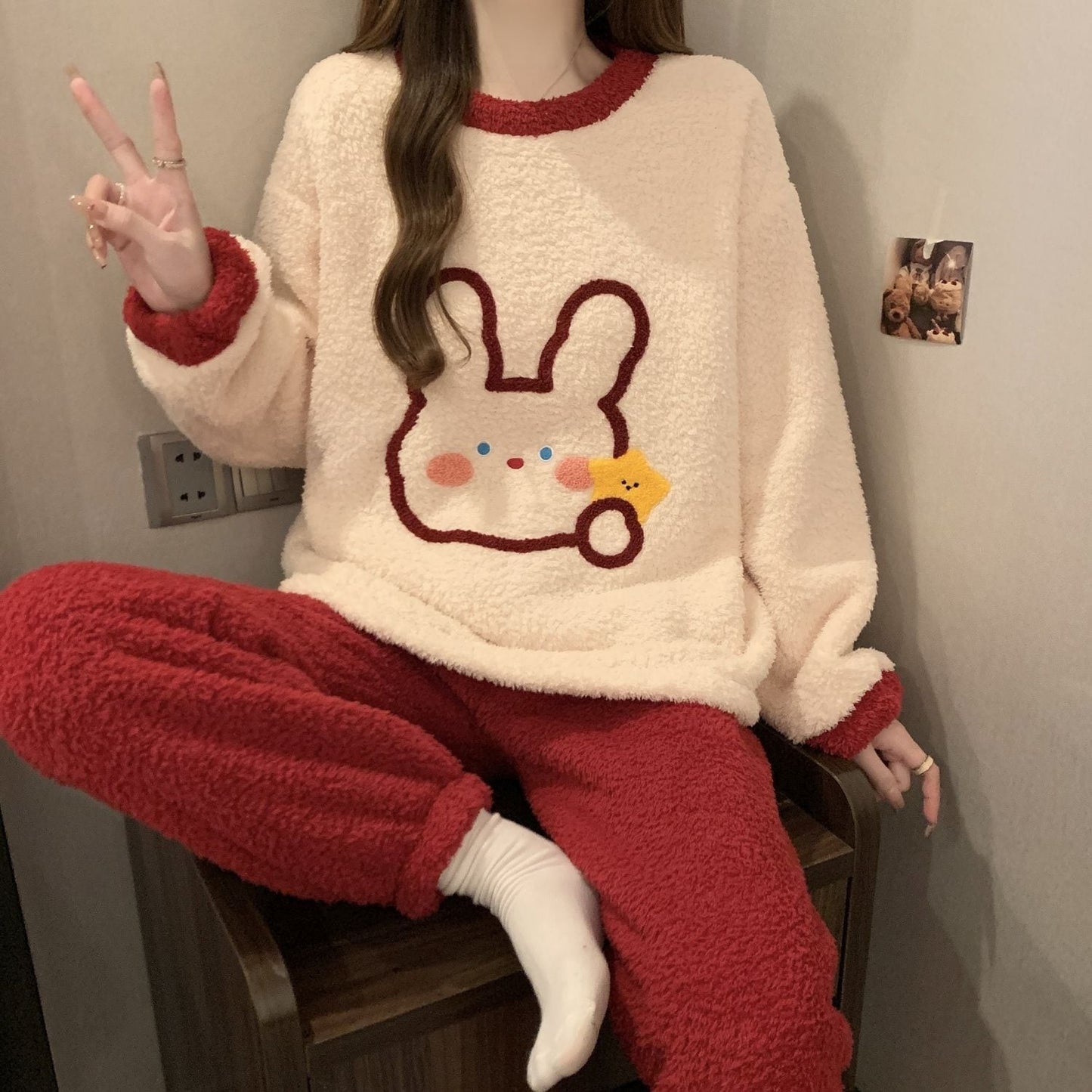 柔らかな肌触りで着心地も楽ちん！モコモコ ルームウェア 全3色 パジャマ 上下セットE-10337