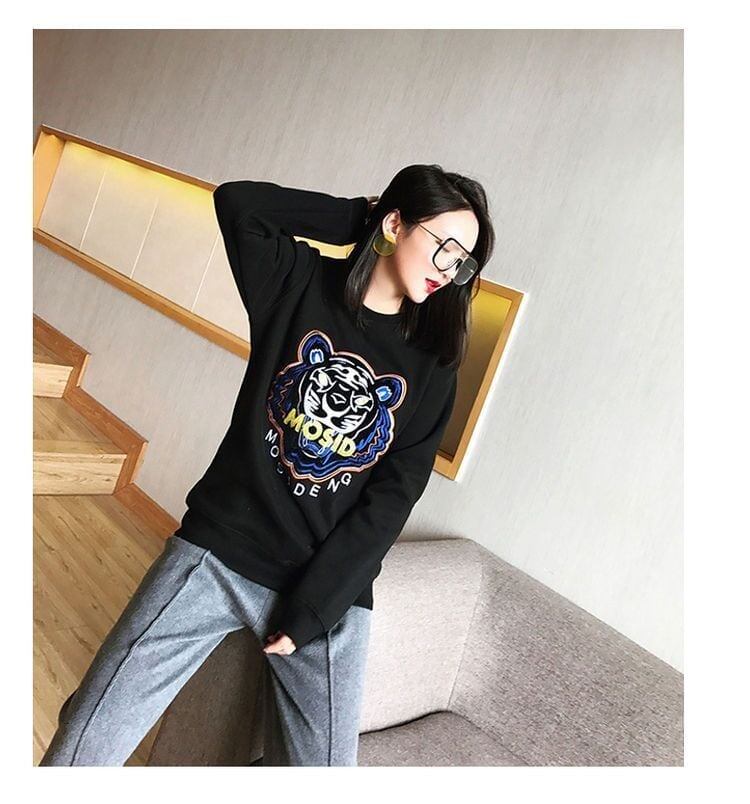 超人気商品トラ柄刺?ロゴスウェットトップス全3色E-4235