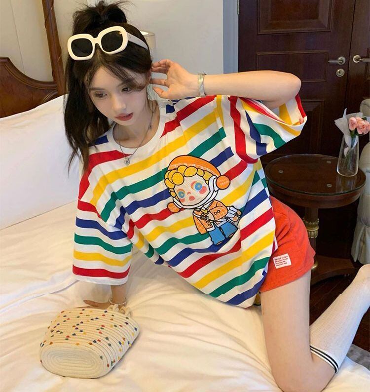 売り切れ必至 トレンドアイテム 存在感抜群 ストライプ柄 半袖TシャツE-9270