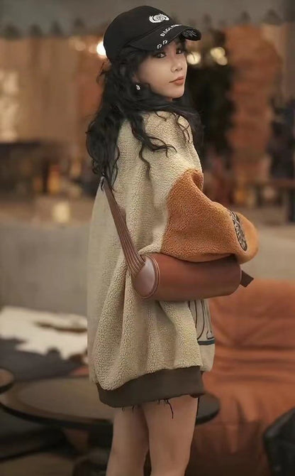 超人気商品刺?ロゴ配色   切り替えボアスウェットE-4389