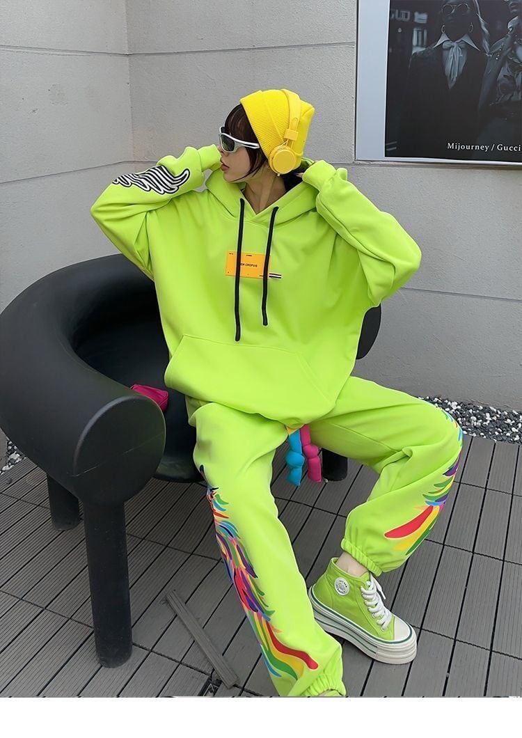 話題沸騰中 スタイルアップ 目を奪われる パーカー＋ショートパンツ セットアップE-9442