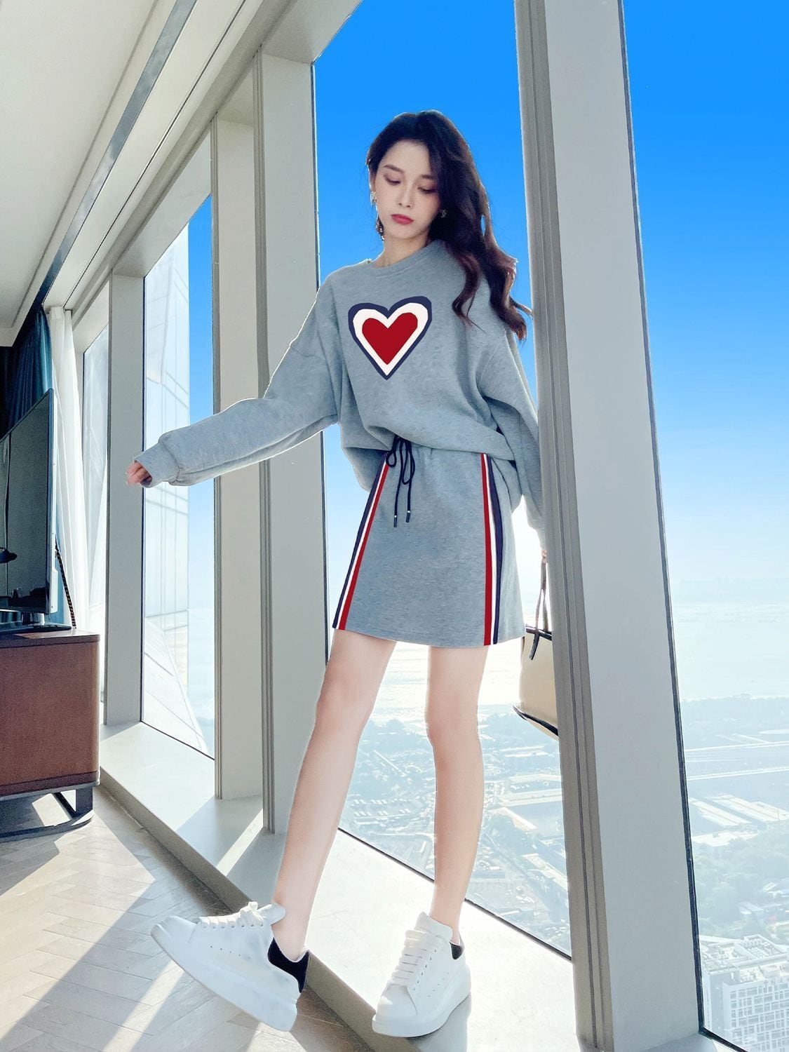 流行新作 カジュアル 目を奪われる トップスⅹミニスカートセットアップE-9156