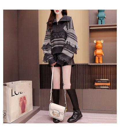 売れ筋 存在感抜群 個性的なデザイン トレンドアイテム 2色選択 スウェット E-12318