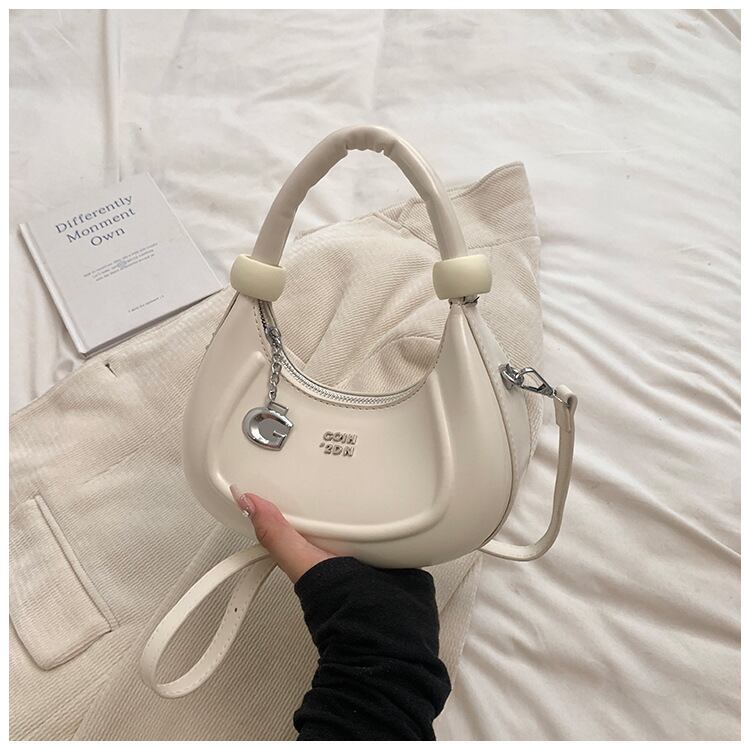 高級感 存在感のある オシャレ度満点 5色選択可 ショルダーバッグ メッセンジャーバッグE-10077