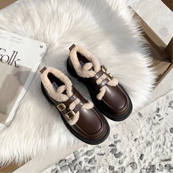 好感度満載 美感いっぱい 太ヒール スクエアトゥ ベルベット ローファー 革靴 2色選択可 シューズE-10551