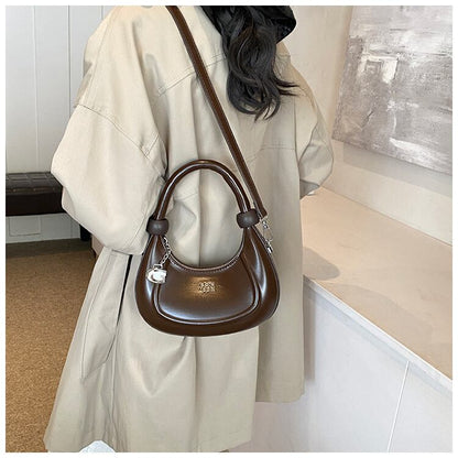 高級感 存在感のある オシャレ度満点 5色選択可 ショルダーバッグ メッセンジャーバッグE-10077