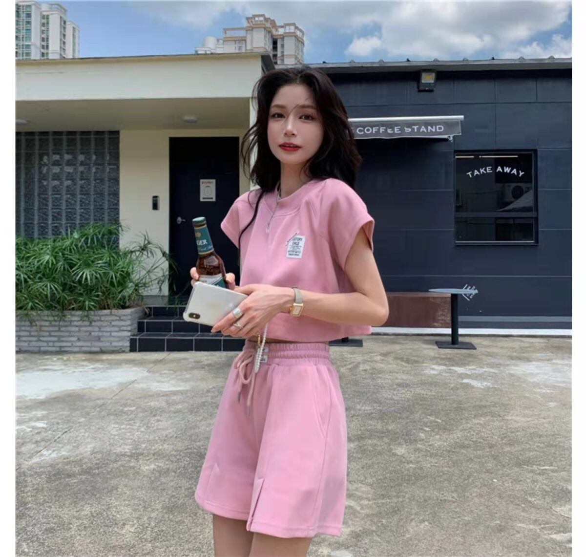 流行新作 美人度アップ 目を奪われる カジュアル 半袖Ｔシャツⅹパンツセット全2色E-9104