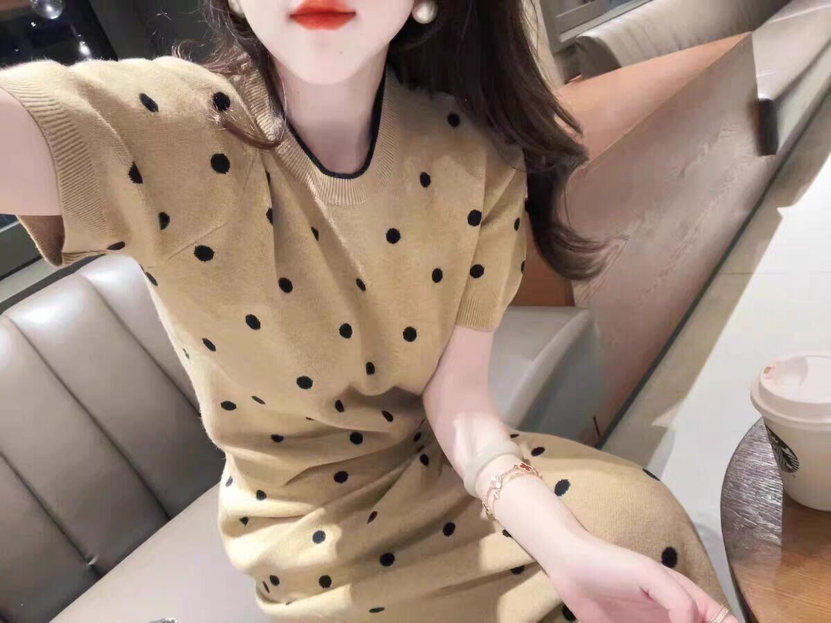 好感度100％ 柔らかくて優しい印象 効果抜群 プリント切り替え 2色 セットアップE-10855