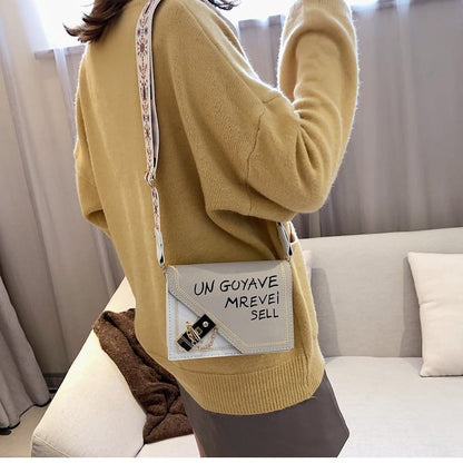 in'E  大人気ショルダーバッグ E-1401