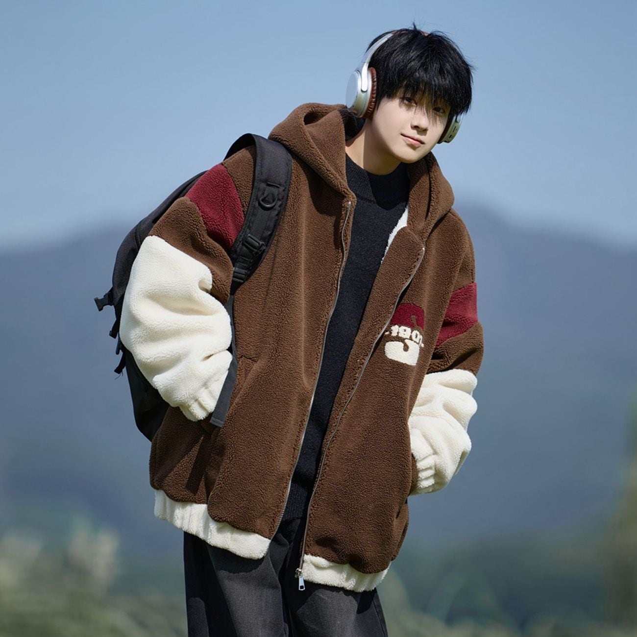 話題沸騰中 もこもこボア 3色展開 ジップアップパーカーE-12582