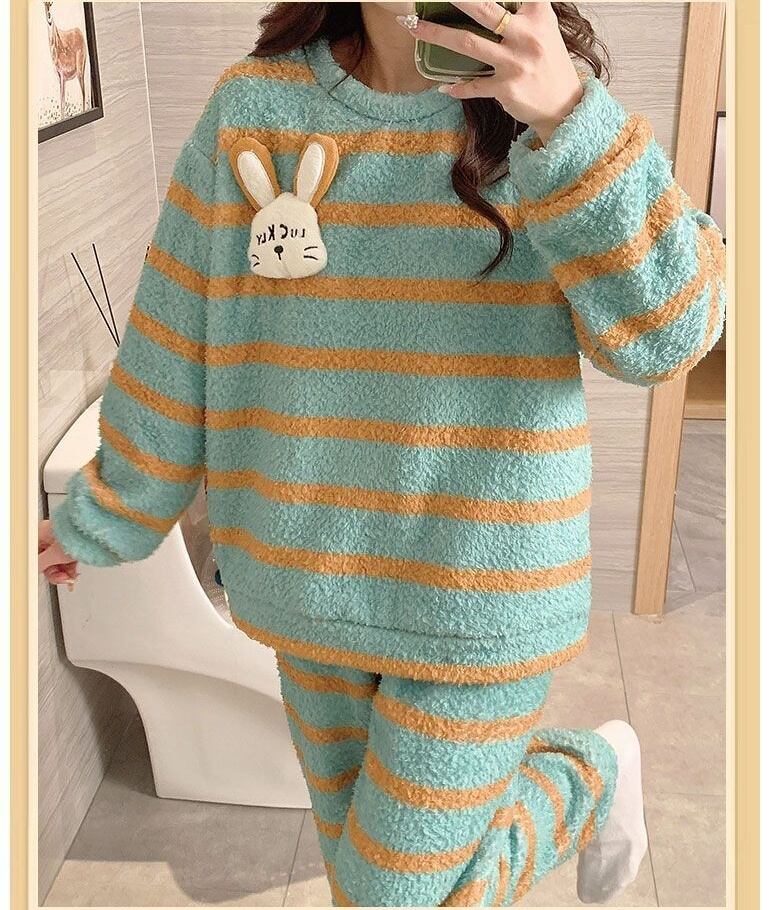 トレンドアイテム 存在感抜群 肌触り抜群 ６種選択 サンゴフリース パジャマ E-12177