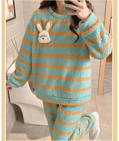 トレンドアイテム 存在感抜群 肌触り抜群 ６種選択 サンゴフリース パジャマ E-12177