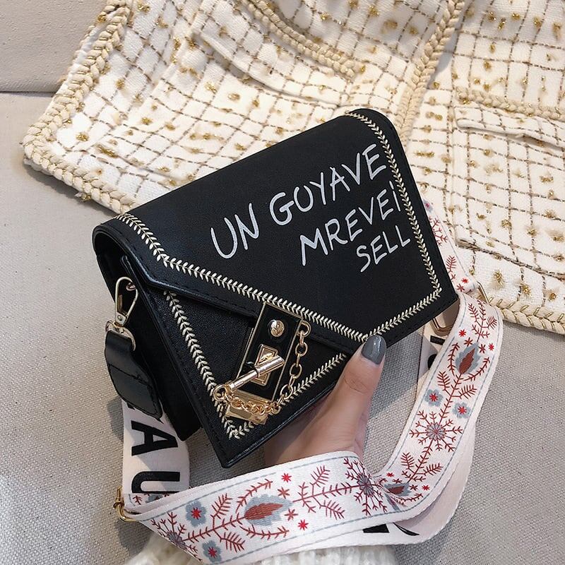 in'E  大人気ショルダーバッグ E-1401