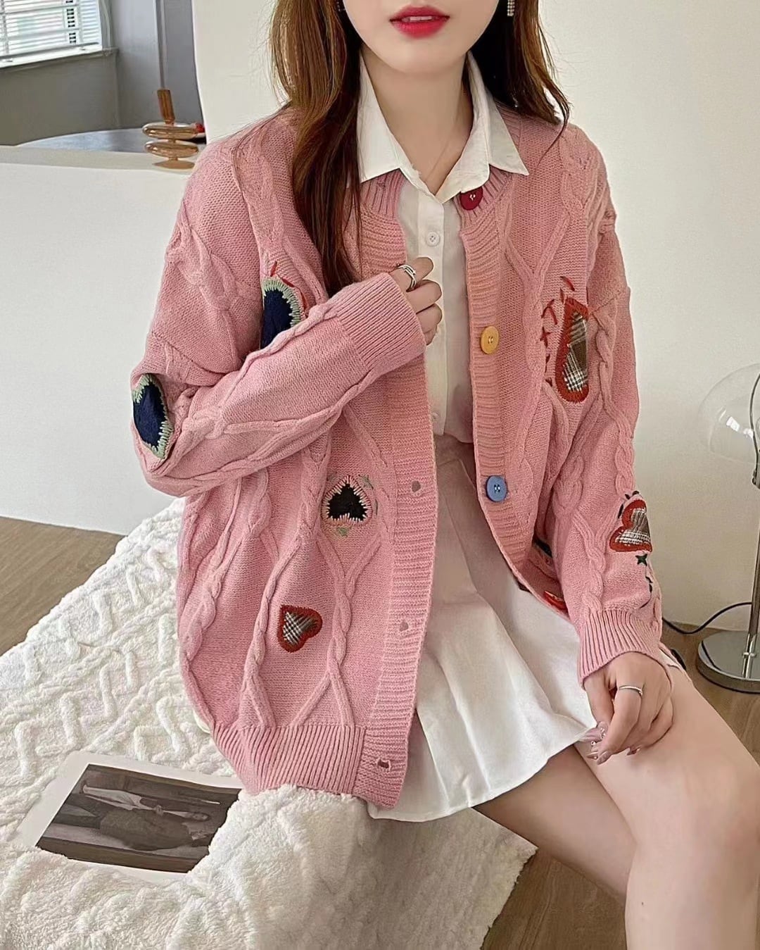 絶対欲しい 目を奪われる 流行新作 刺繍 2色選択 ニットトップスE-9738