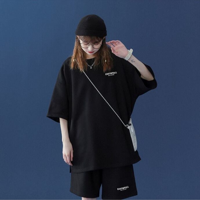 【半額セール】早い者勝ち  男女兼用 半袖Ｔシャツⅹパンツセット全4色E-6549