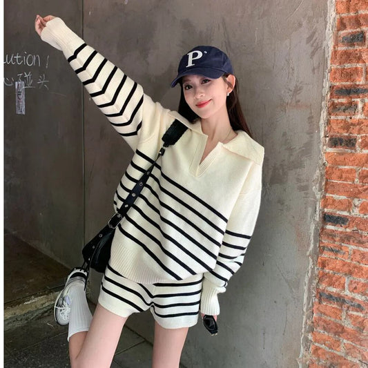 目を奪われる 切り替え スタイルアップ ジャケット＋ショートパンツ セットアップE-10916