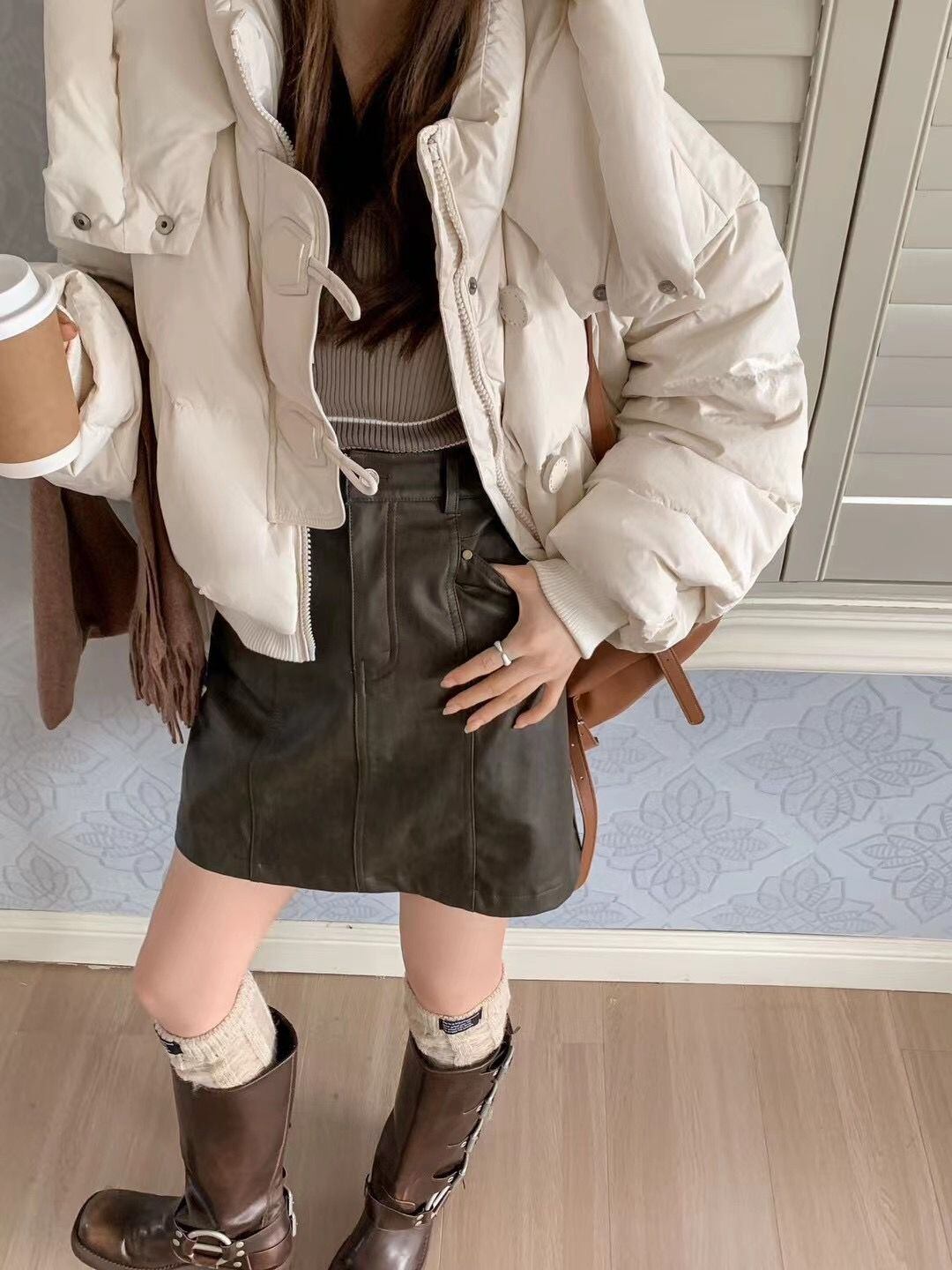 絶対欲しい 4色選択 スタイルアップ フード付きジッパーコート E-10055