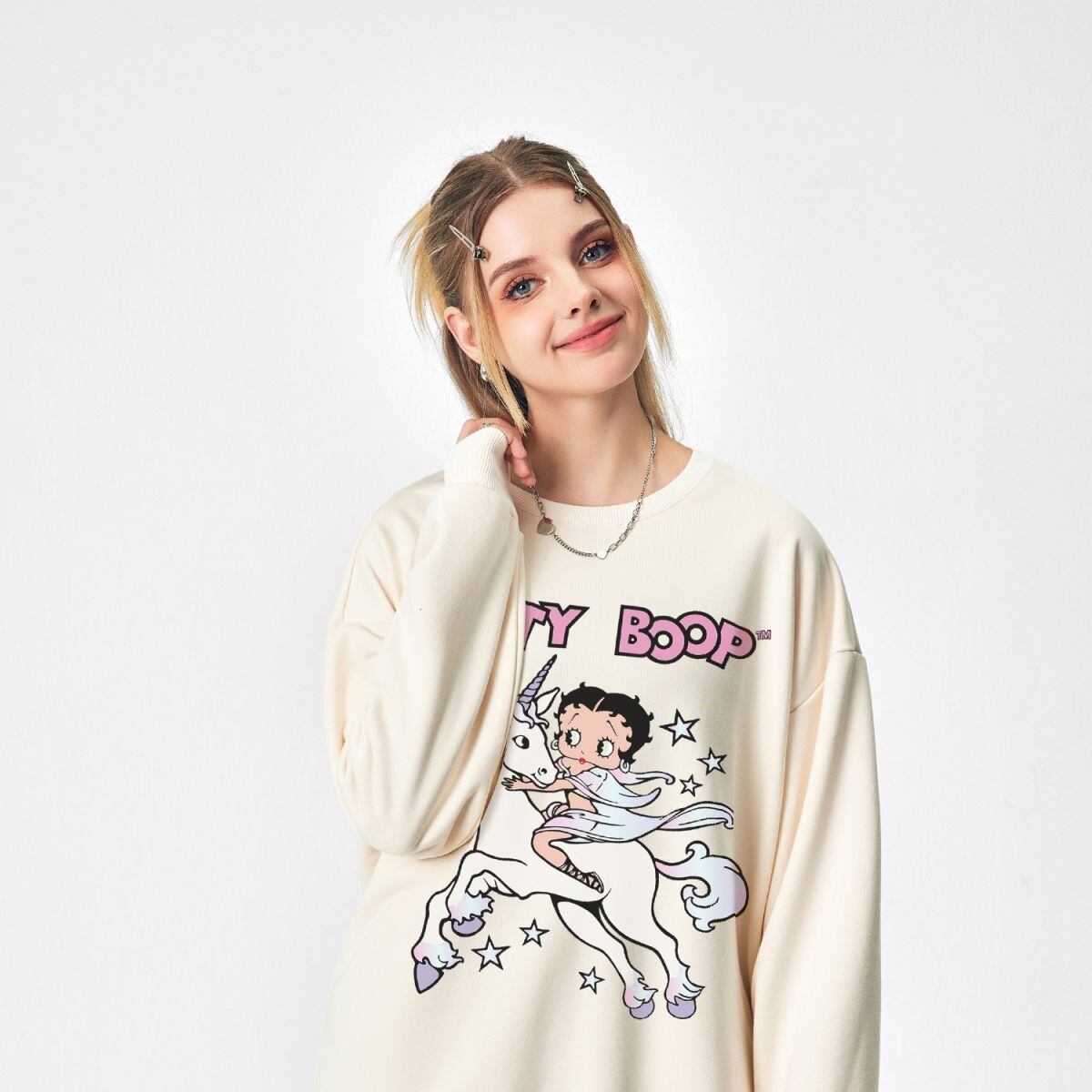 定番シンプル 海外トレンド 好感度UP カジュアル  全3色 スウェットE-12337