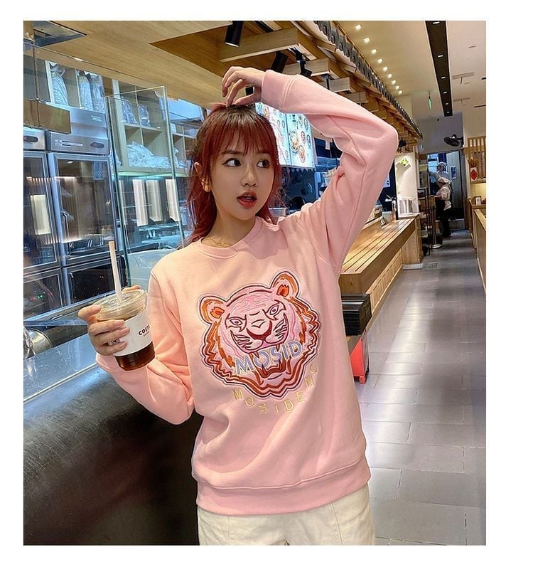 超人気商品トラ柄刺?ロゴスウェットトップス全3色E-4235