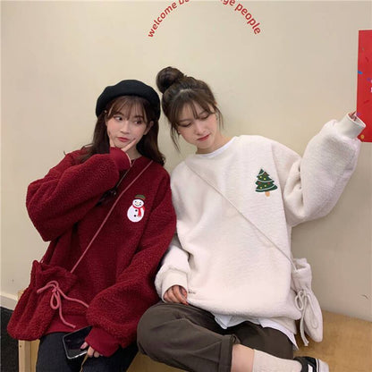 美人度アップ   ふわふわグラフィックロゴボアスウェットトップス全2色E-10116