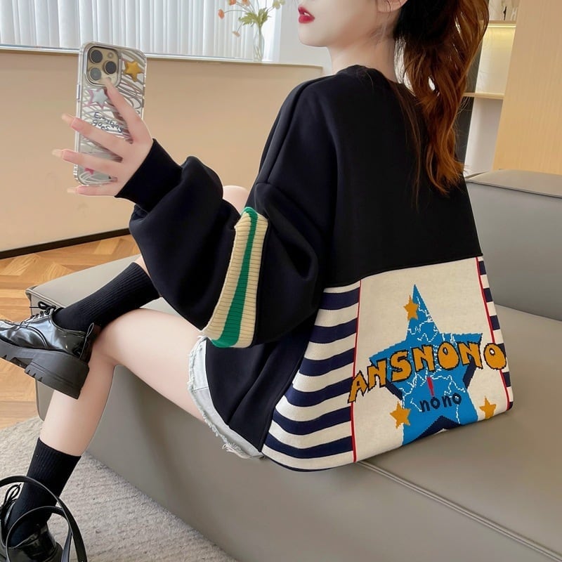 着?せ 切り替えブラック 星柄グラフィックロゴ スウェットE-4373