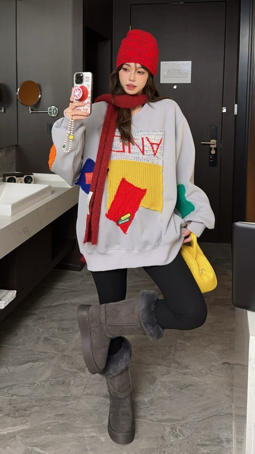 美人度アップ  キュート  柔らかくて優しい印象  カジュアル   3色 スウェット  E-12213