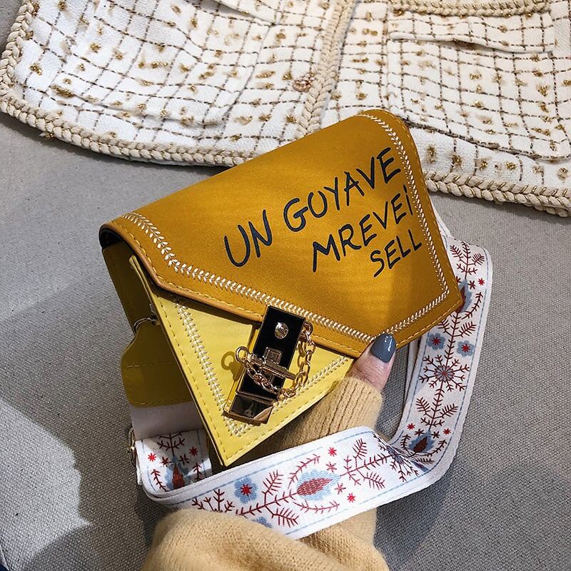 in'E  大人気ショルダーバッグ E-1401