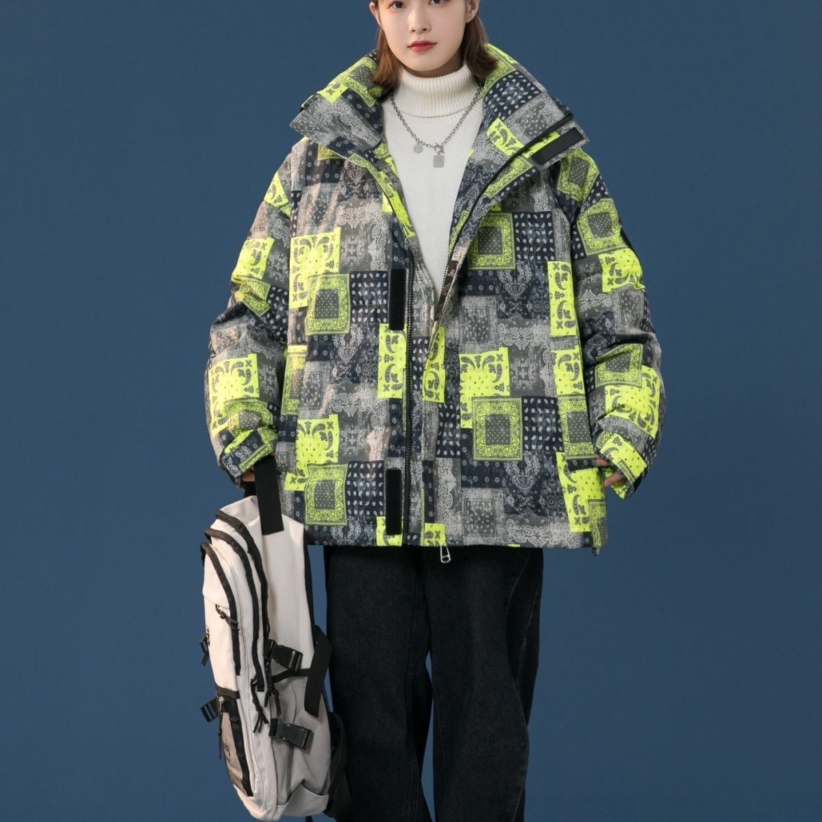 激安販売中 数量限定 冬服 ダウン  暖かい 撥水加工 男女兼用 3色展開 ダウンジャケットE-12621