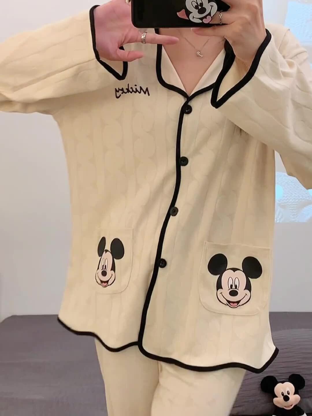 質感のいいホワイト長袖パジャマ2点セット   トップス+パンツセットE-4403