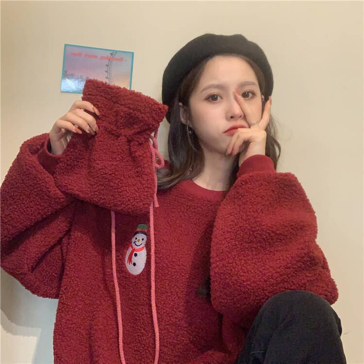 美人度アップ   ふわふわグラフィックロゴボアスウェットトップス全2色E-10116