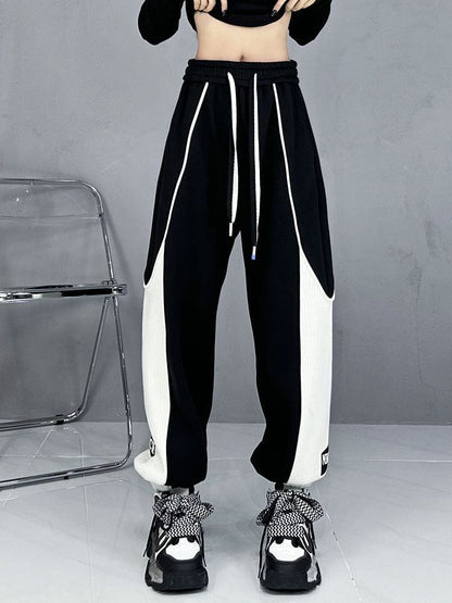 大人可愛い 個性的なデザイン スタイルアップ 2色 ジョガーパンツ E-10763